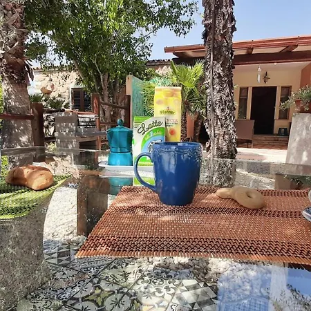 Domo Sa Prama Sarda Hébergement de vacances *